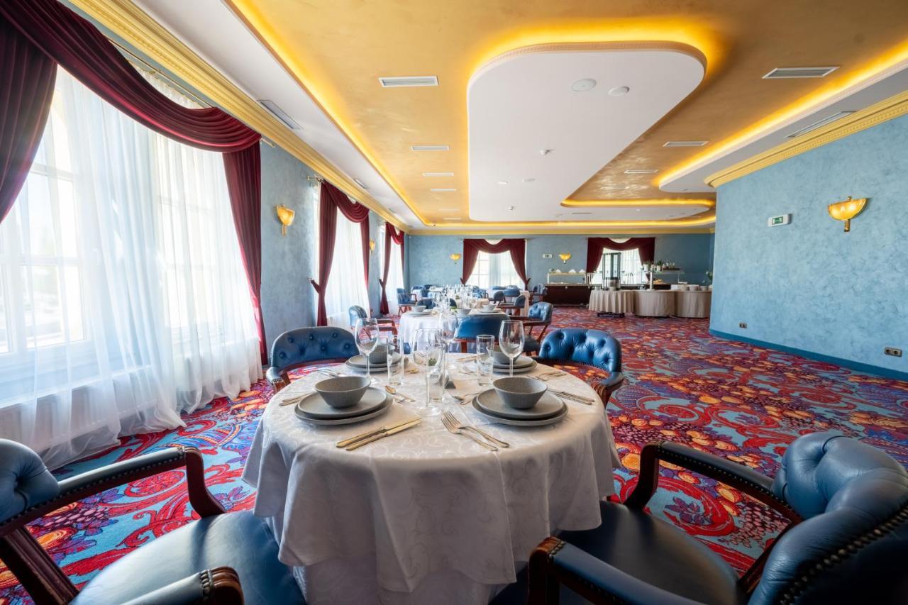 Imperial Casino Strazny Hotel Luaran gambar