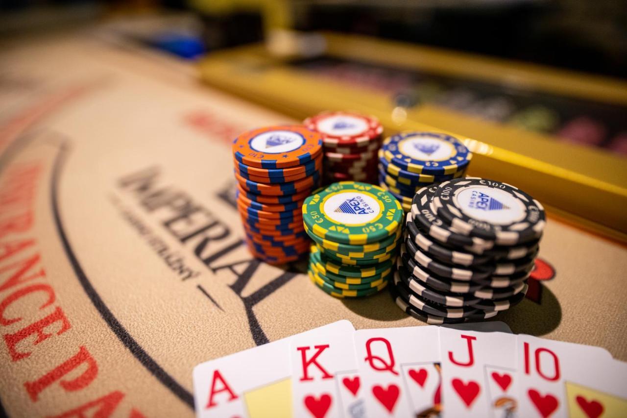 Imperial Casino Strazny Hotel Luaran gambar