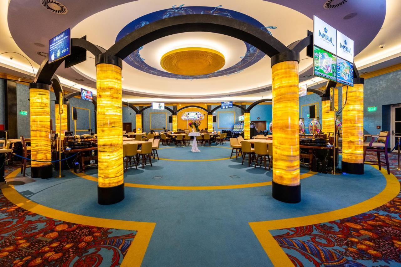 Imperial Casino Strazny Hotel Luaran gambar